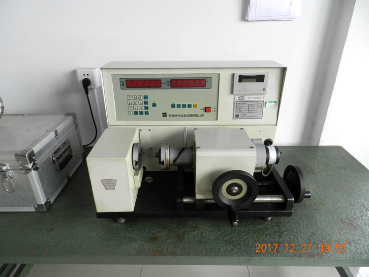 ����Ť�������